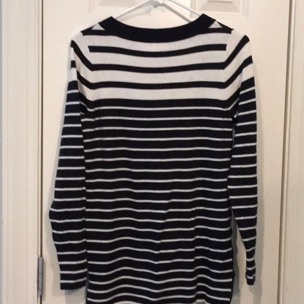 Loft sweater size small - Picture 2 of 2